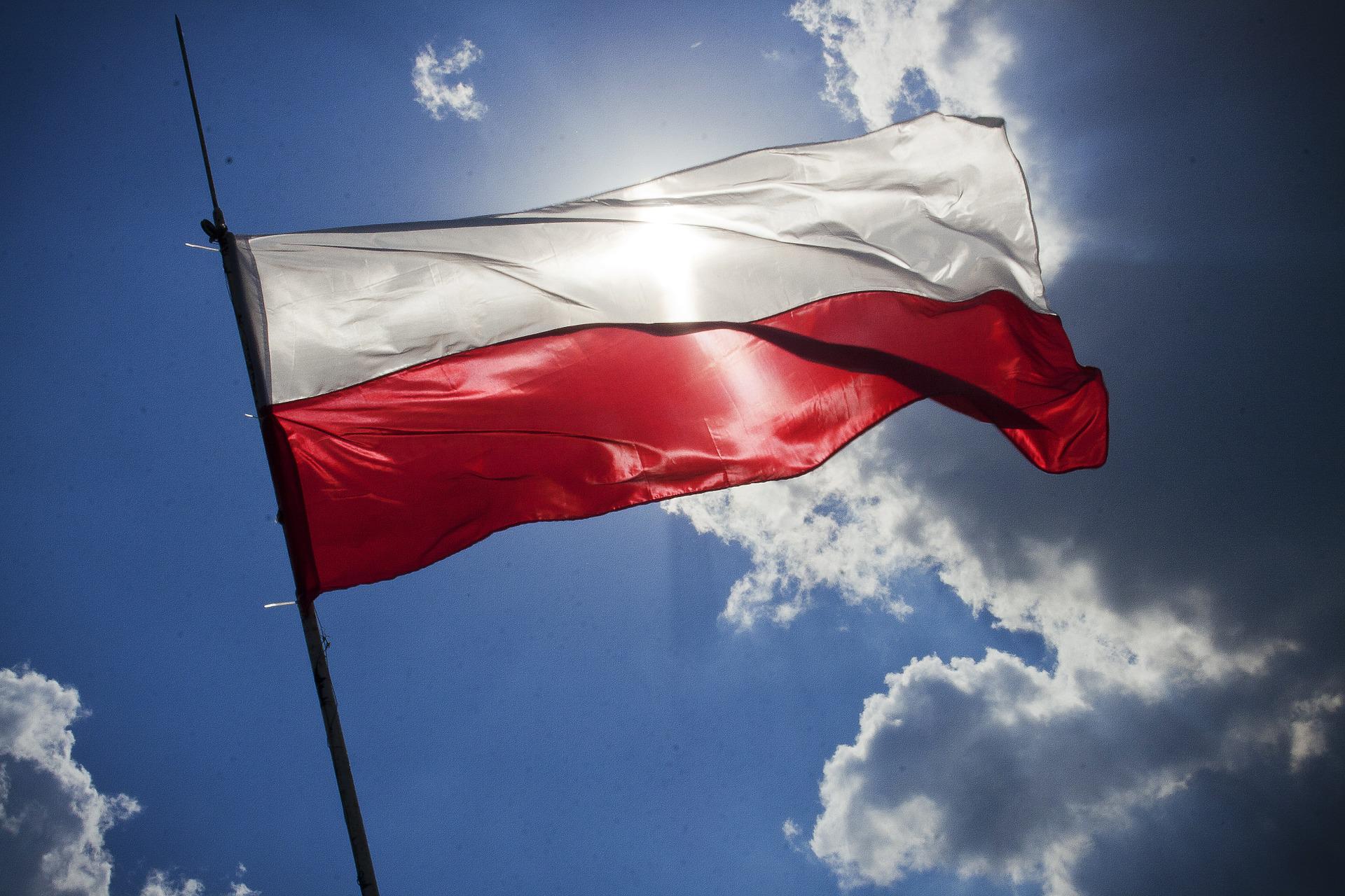 Święto Niepodległości - flaga polska