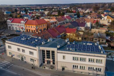 Gmina Żabno stawia na dostępność: Projekt likwidacji barier komunikacyjnych w Urzędzie Miejskim