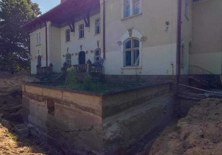 lęg remont pałacu