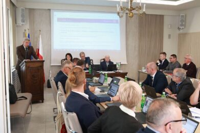 Sesja Rady Miejskiej w Żabnie