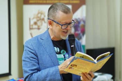 Spotkanie z Andrzejem M. Grabowskim – Panem Tik-Takiem w bibliotece w Żabnie