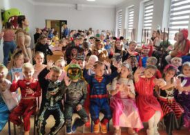 Dzień Postaci z Bajek w Szkole Podstawowej w Łęgu Tarnowskim