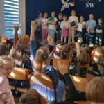 Dzień Postaci z Bajek w Szkole Podstawowej w Łęgu Tarnowskim