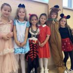 Dzień Postaci z Bajek w Szkole Podstawowej w Łęgu Tarnowskim