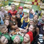 Dzień Postaci z Bajek w Szkole Podstawowej w Łęgu Tarnowskim