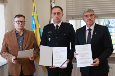 Podpisanie porozumienia o współdziałaniu OSP w Łęgu Tarnowskim z krajowym systemem ratowniczo-gaśniczym