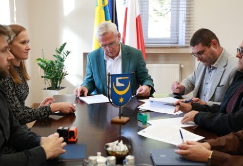 Umowa Szkoła Niedomice podpisanie
